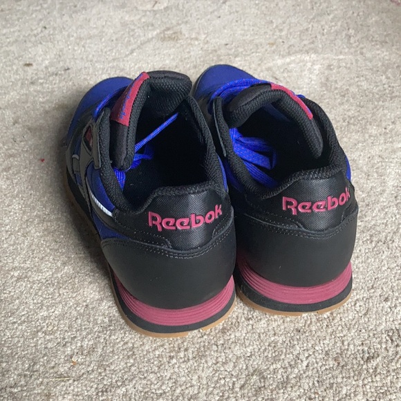 Classic Reebok’s size 9.5 men’s - Picture 4 of 4